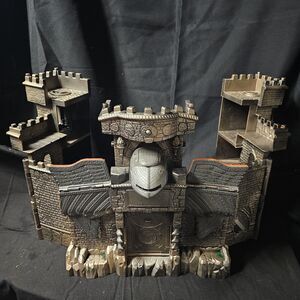 D&D Warhammer Tabletop Screen Fisher Price Eagle Talon Castle Imaginext Playset